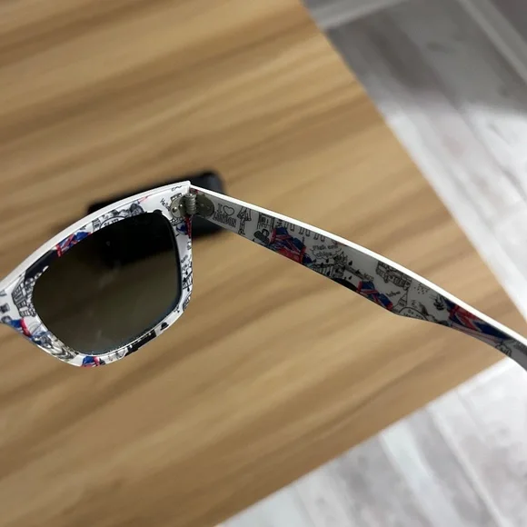 Ray-Ban Wayfarer London 2012 limited edition sunglasses Ray-Ban supports 2012 Olympics with limited edition  main image 3